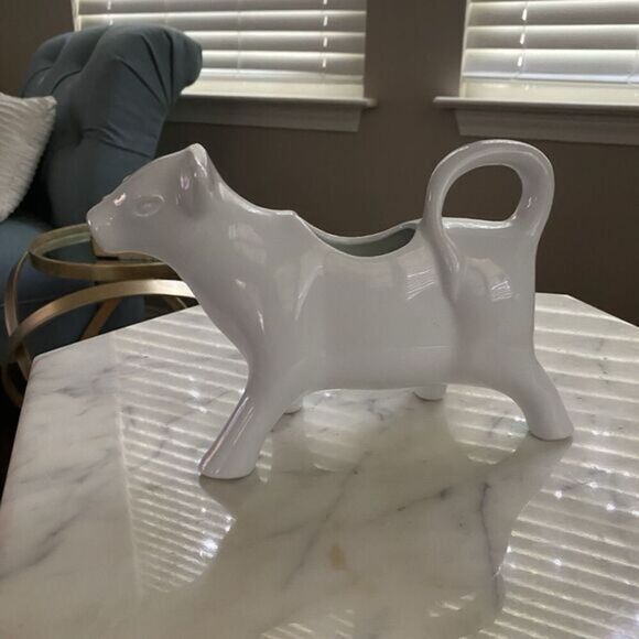 Better Homes And Gardens Other - Better Homes & Gardens Porcelain White Cow Creamer